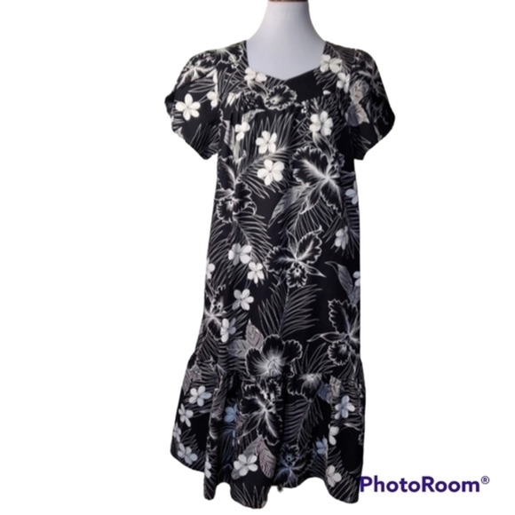 Royal Creations Black White Tropical Flowers‎ Flowy Ruffled Mumu Dress - Picture 1 of 9